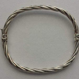 925 Sterling Silver Twisted Hinged Bangle
